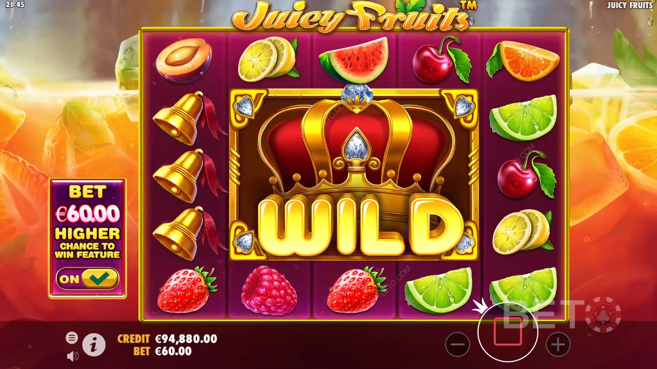 Symbol Wild se ve slotu Juicy Fruits rozšiřuje.