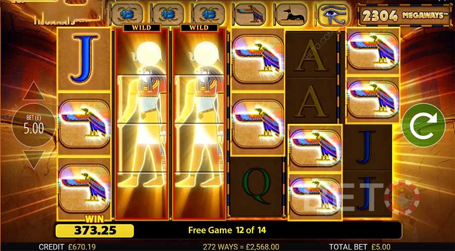 Stejnojmenné symboly ve hře Eye of Horus Megaways vám mohou nabídnout obrovské výhry.