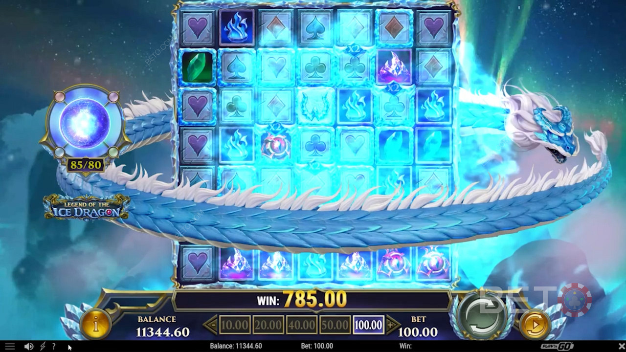 Spusťte Dragon Blast nasbíráním 80 výherních symbolů ve slotu Legend of the Ice Dragon.