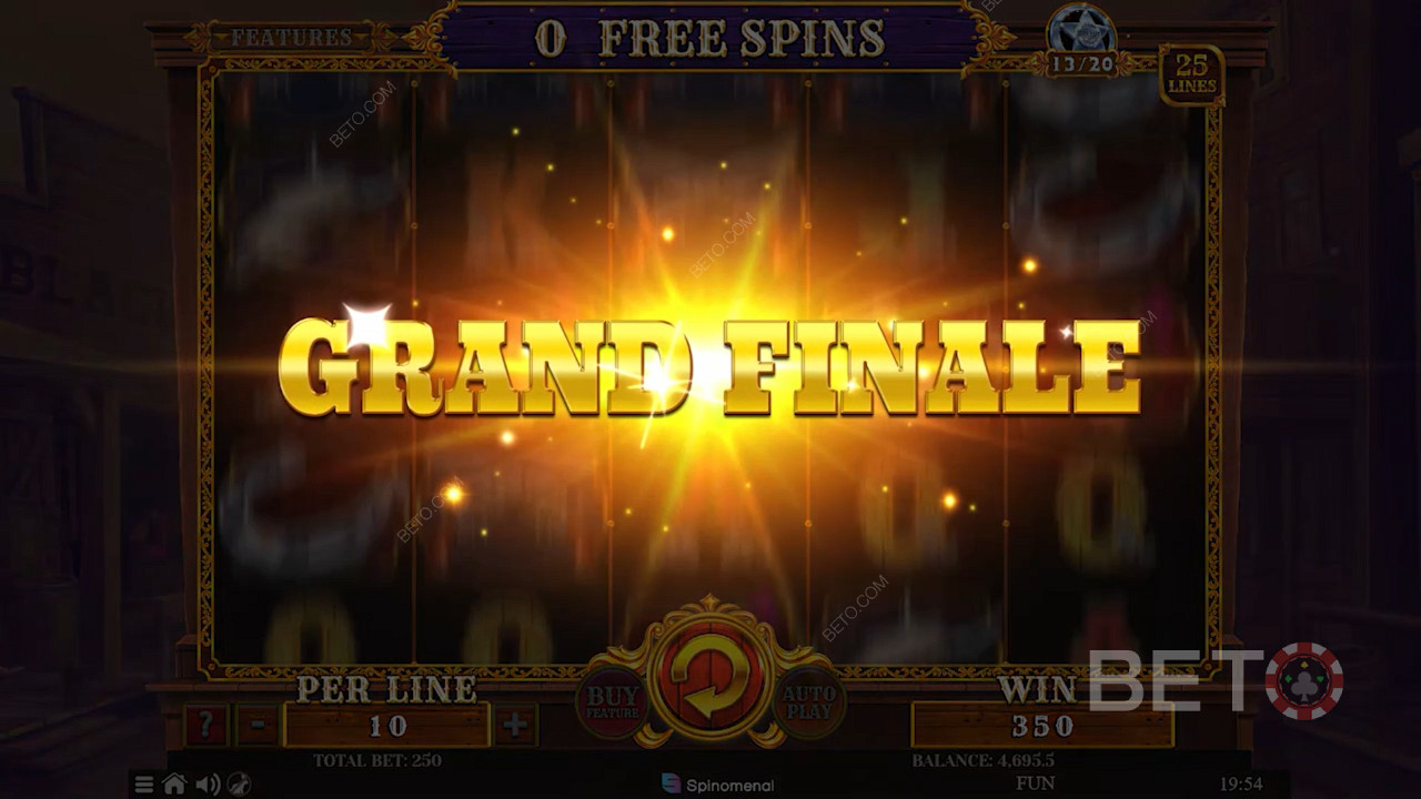 "Grand Finale" se aktivuje při posledním bezplatném roztočení a výrazně zvýší vaše výherní šance.